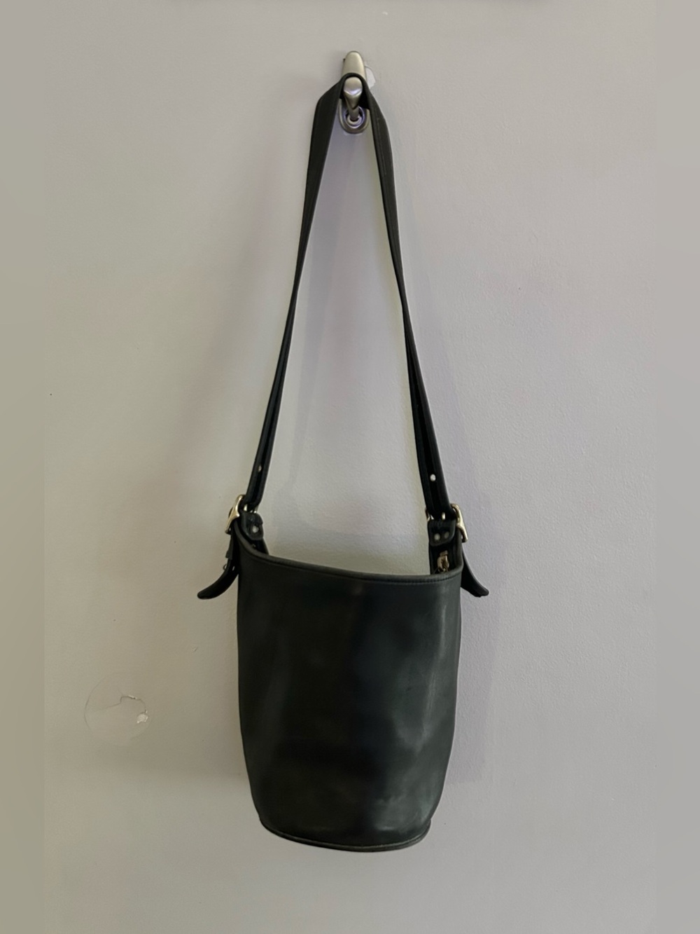 Authentic Coach 9953 Helen Legacy Black Leather Large Duffle Bucket Shoulder Bag